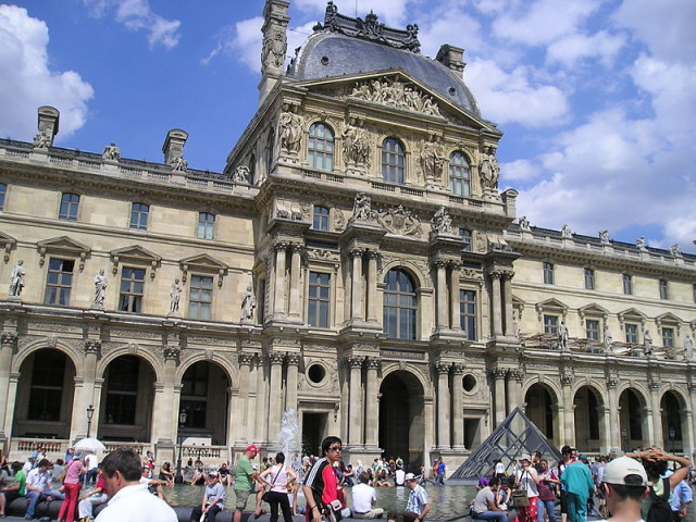 Louvre Paris Pavillon Richelieu
