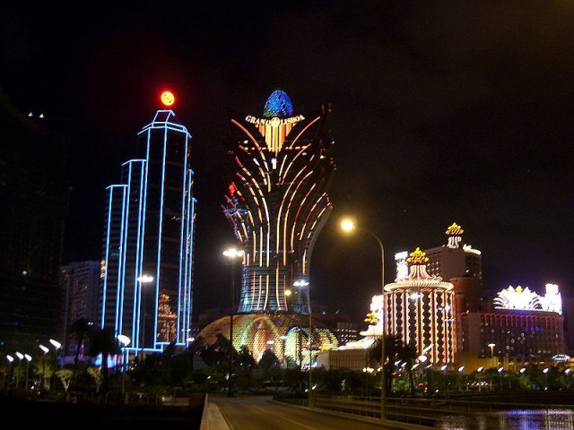 Grand Lisboa Macau at night