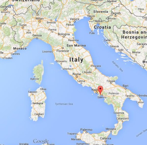 location Amalfi on map of Italy