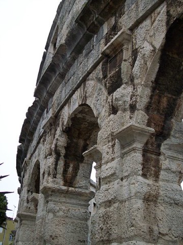Pula Arena side view