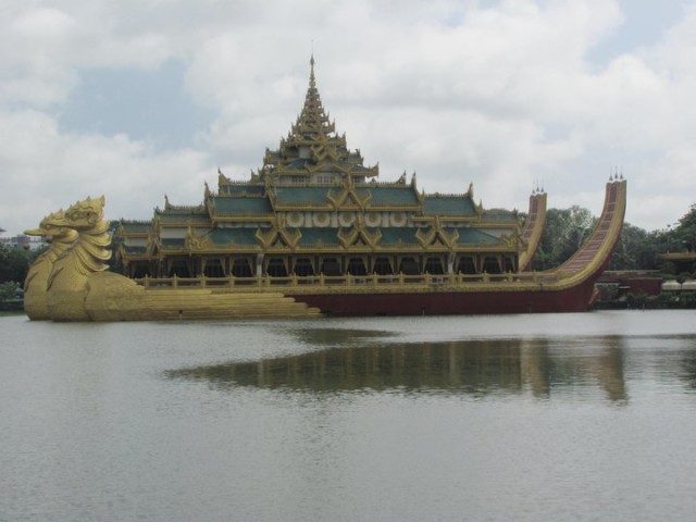 Kandawgyi Lake Yangon