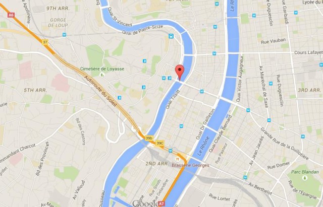 location Pont Bonaparte on map Lyon