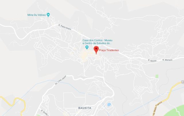 Where is Tiradentes Square located on map of Ouro Preto