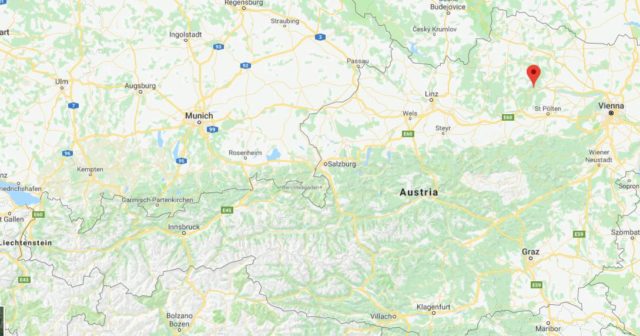 Where is Wachau located on map of Austria