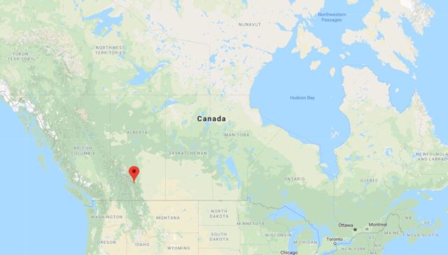 Where is Mount Assiniboine Provincial Park located on map of Canada