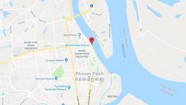 Where is Sisowath Quay located on map of Phnom Penh