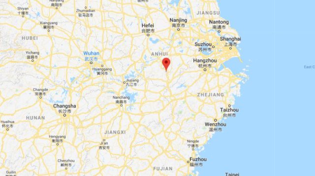 Where is Mount Huangshan located on map of East China