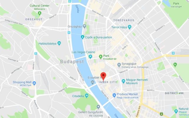 Where is Vaci Utca located on map of Budapest