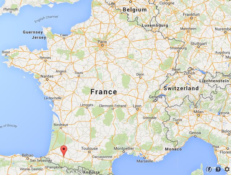 Where is Pau on map of France